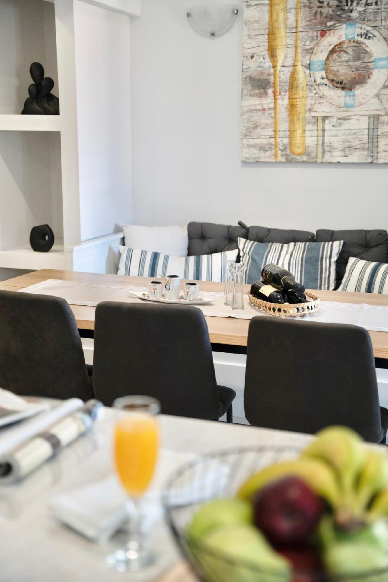 Rhodes City Exquisite 4-Bedroom Prestige Apartment מראה חיצוני תמונה