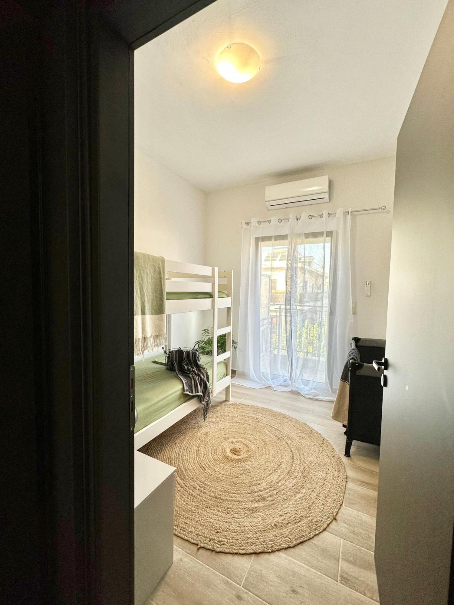 Rhodes City Exquisite 4-Bedroom Prestige Apartment מראה חיצוני תמונה